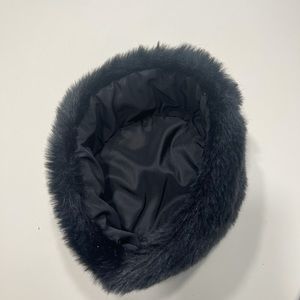 Black Fox faox fur Russianstyle hat